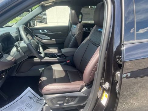 New 2026 Ford Explorer Platinum AWD/4WD image 10