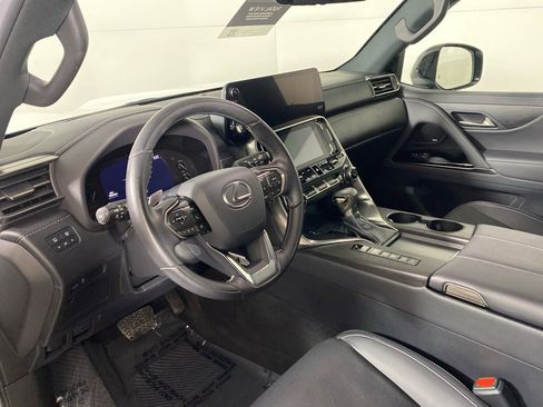 Certified 2024 Lexus LX 600 4WD w/ Luxury Package image 11