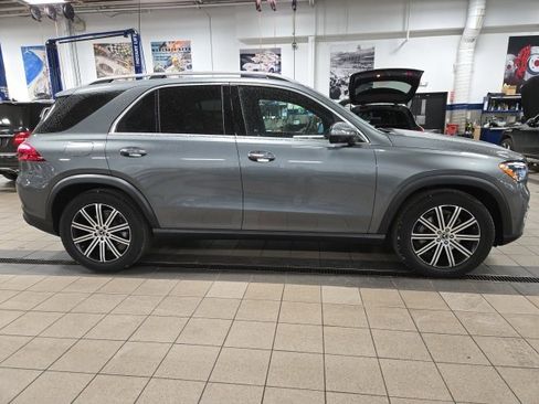 Used 2025 Mercedes-Benz GLE 350 4MATIC image 2