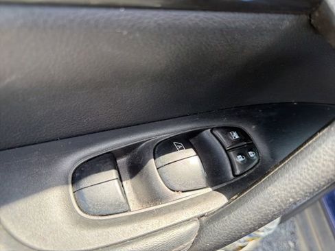 Used 2019 Nissan Rogue SV AWD/4WD image 20