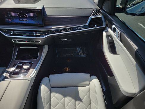 Used 2025 BMW X5 sDrive40i RWD image 16