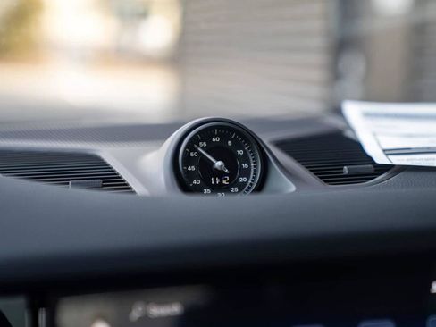 New 2026 Porsche Cayenne Base image 19