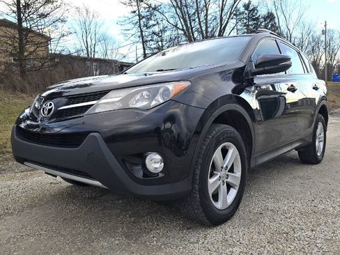 Used 2014 Toyota RAV4 XLE image 5