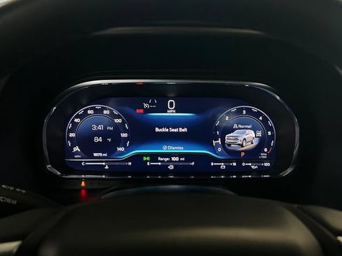 Certified 2024 Chevrolet Tahoe Z71 w/ Luxury Package AWD/4WD image 8