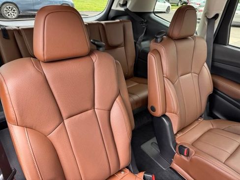 Used 2025 Subaru Ascent Touring AWD/4WD image 33