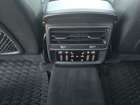 Used 2023 Audi Q7 3.0T Prestige w/ Prestige Package image 23