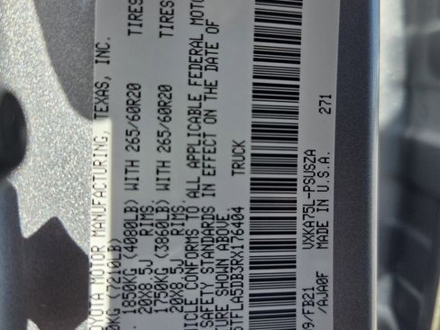 Used 2024 Toyota Tundra SR5 w/ SR5 Convenience Package AWD/4WD image 21
