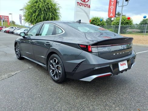 Used 2025 Hyundai Sonata SEL FWD image 7