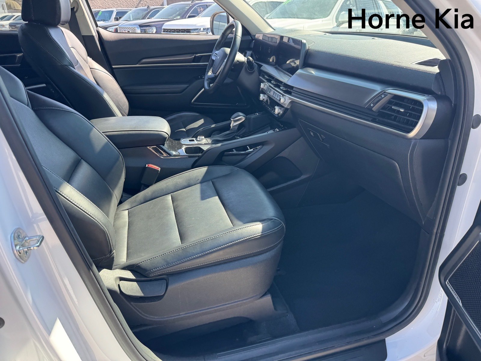 Certified 2024 Kia Telluride S w/ S Sunroof Package AWD/4WD image 25