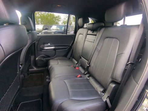Used 2023 Mercedes-Benz GLB 250 image 16