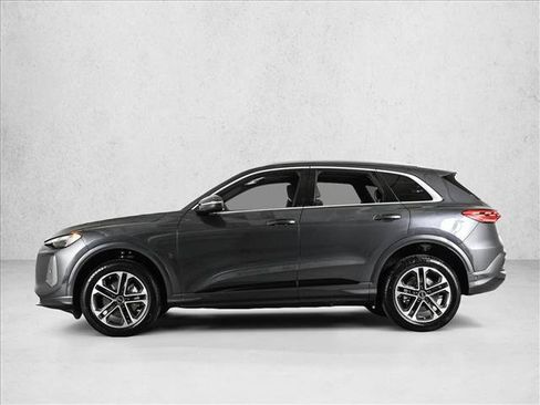 Certified 2025 Audi Q5 Premium w/ Convenience Package AWD/4WD image 9