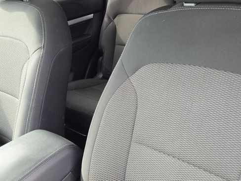 Used 2017 Ford Explorer XLT image 24