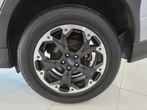 Used 2022 Subaru Crosstrek 2.0i Premium AWD/4WD image 11