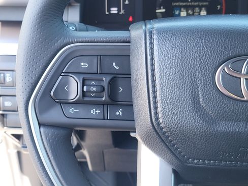 Certified 2026 Toyota 4Runner SR5 AWD/4WD image 17