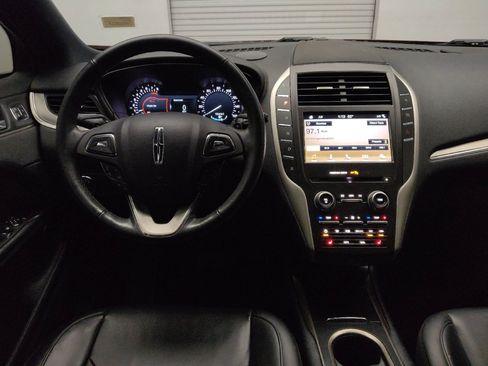 Used 2019 Lincoln MKC Premiere image 22