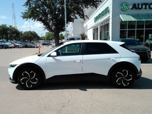 Used 2024 Hyundai Ioniq 5 SEL RWD image 12