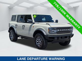 Certified 2025 Ford Bronco Badlands AWD/4WD video 3
