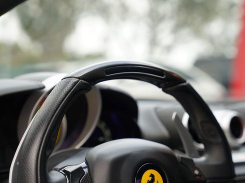 Used 2016 Ferrari California T RWD image 15