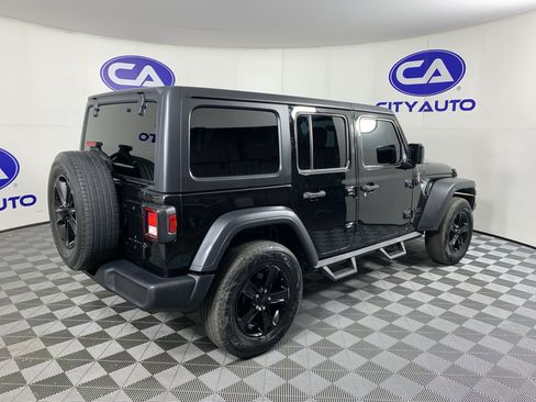 Used 2020 Jeep Wrangler Unlimited Sport AWD/4WD image 3