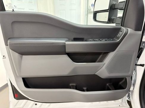 New 2026 Ford F350 XLT w/ Snow Plow/Camper Package AWD/4WD image 9