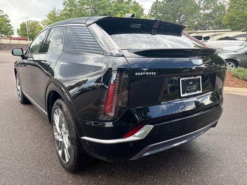 Certified 2025 Cadillac Optiq Luxury 2 w/ LPO, Floor Liner Package AWD/4WD image 3