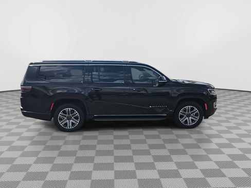 Used 2023 Jeep Wagoneer L Series II AWD/4WD image 9