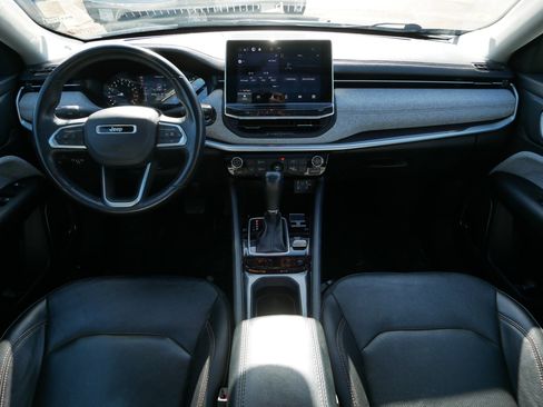 Used 2022 Jeep Compass Latitude w/ Sun and Sound Group image 10