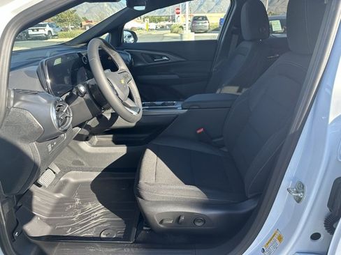 New 2026 Chevrolet Equinox EV LT w/ Comfort Package image 9
