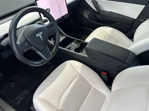 Used 2018 Tesla Model 3 Long Range AWD/4WD image 11