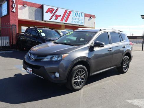 Used 2013 Toyota RAV4 XLE w/ Preferred Accessory Pkg FWD image 3