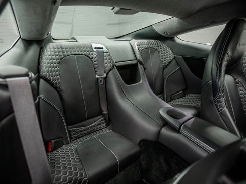 Used 2014 Aston Martin Vanquish Coupe image 38