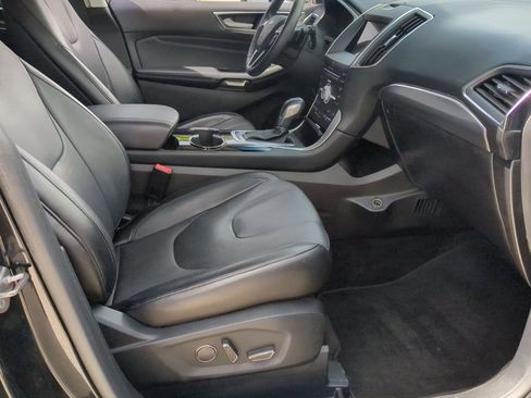 Used 2018 Ford Edge Titanium w/ Equipment Group 301A image 23