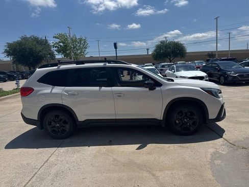 Used 2024 Subaru Ascent Onyx Edition AWD/4WD image 2