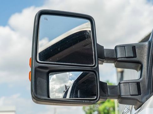 Used 2015 Ford F250 XLT image 11