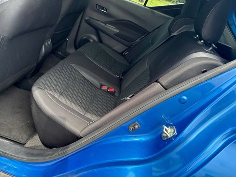 Used 2021 Nissan Kicks SV FWD image 7