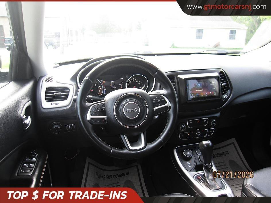 Used 2017 Jeep Compass Latitude w/ Popular Equipment Group AWD/4WD image 24