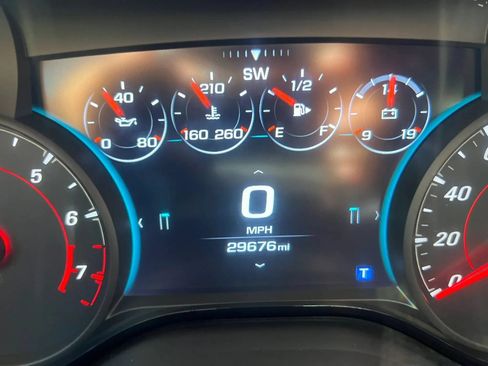 Used 2018 Chevrolet Camaro SS RWD image 16