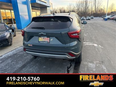 New 2026 Chevrolet Trax LT w/ Sunroof Package