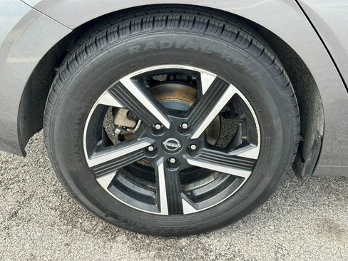 Used 2024 Nissan Sentra SV image 7