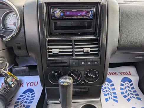 Used 2010 Ford Explorer Sport Trac XLT image 16