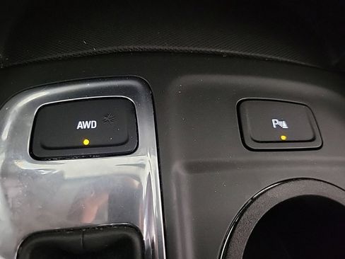 Used 2022 Chevrolet Equinox LT image 26