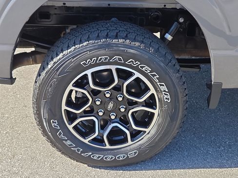 Used 2023 Ford F150 XLT w/ Equipment Group 302A High image 8