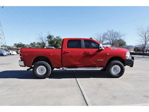 Used 2024 RAM 2500 Laramie w/ Towing Technology Group image 5