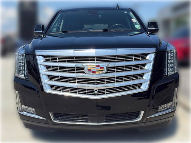 Used 2020 Cadillac Escalade Premium Luxury w/ LPO, Radiant Package RWD image 2