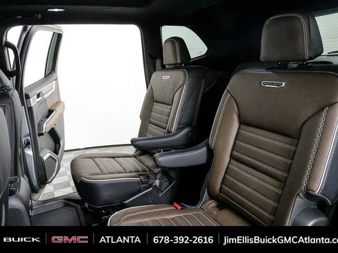 New 2026 GMC Acadia Denali Ultimate w/ LPO, All-Weather Package image 22