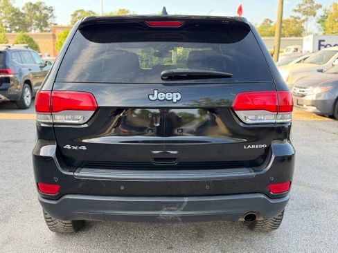 Used 2017 Jeep Grand Cherokee Laredo image 6