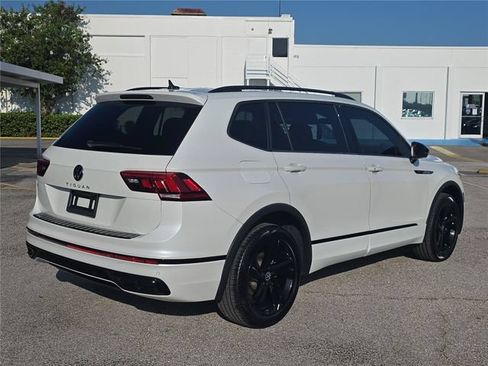 Used 2023 Volkswagen Tiguan SE R-Line FWD image 4