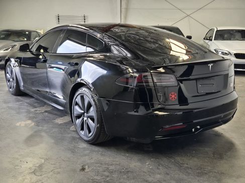 Used 2022 Tesla Model S Plaid AWD/4WD image 2