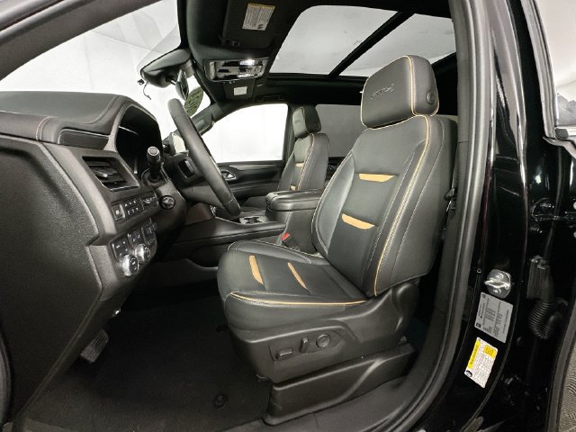 Used 2024 GMC Yukon AT4 AWD/4WD image 4