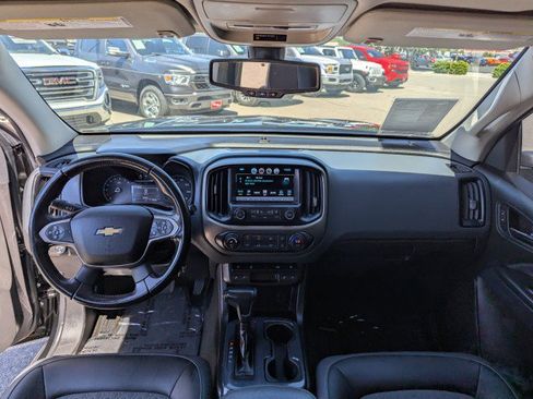Used 2017 Chevrolet Colorado Z71 AWD/4WD image 21